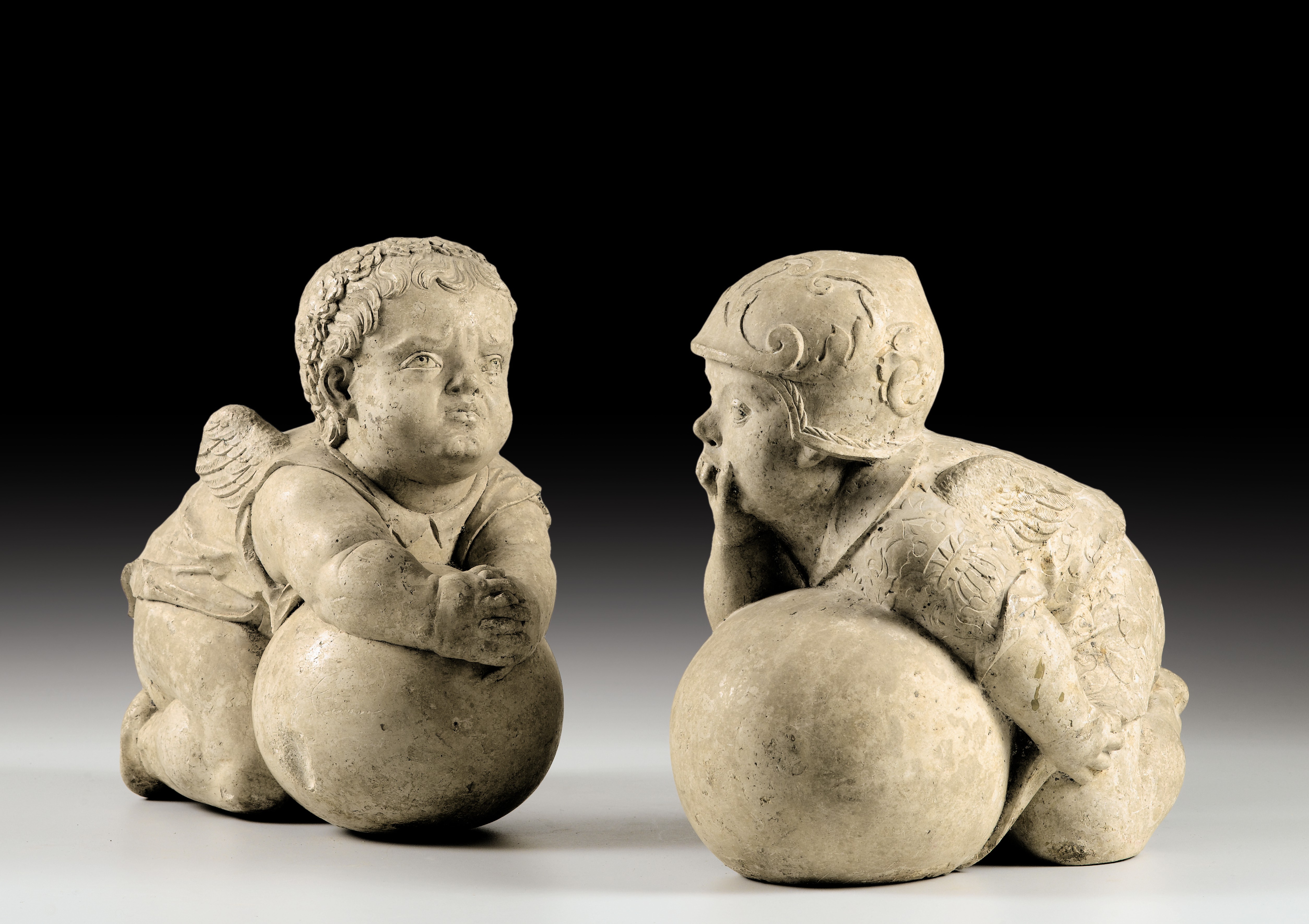 LOT 35 PAIRE DE PUTTI